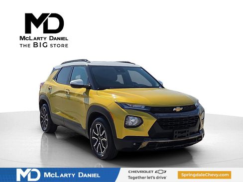 Used 2023 Chevrolet TrailBlazer ACTIV w/ Sun and Liftgate Package image 1