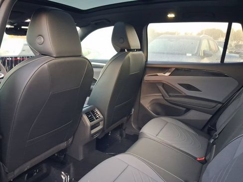 New 2026 Volkswagen Tiguan SE R-Line FWD image 5