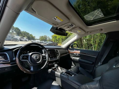 Used 2016 Volvo XC90 T6 Momentum w/ Momentum Plus Package image 29