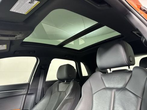 Used 2020 Audi Q3 2.0T Prestige w/ Prestige Package AWD/4WD image 17