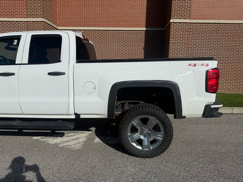 Used 2016 Chevrolet Silverado 1500 Custom w/ Custom Convenience Package AWD/4WD image 7
