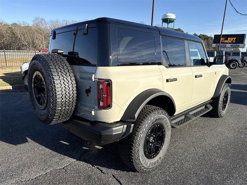 New 2025 Ford Bronco Badlands w/ Sasquatch Package image 7