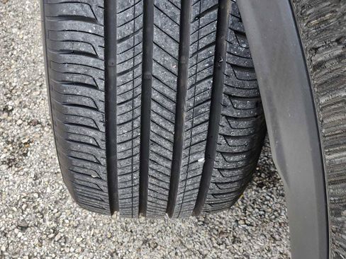 Used 2026 Honda CR-V EX-L image 10