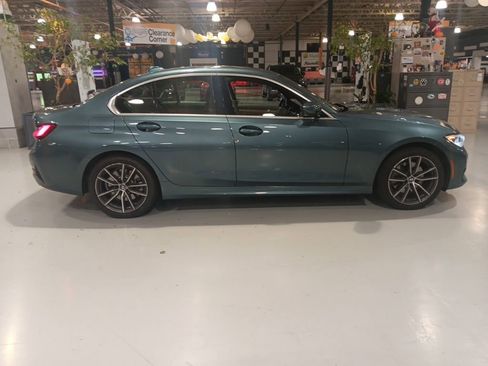 Used 2021 BMW 330i xDrive Sedan w/ Executive Package AWD/4WD image 5
