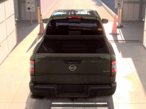 Certified 2026 Nissan Frontier SV w/ All-Weather Content Package AWD/4WD image 9