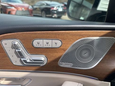 Used 2024 Mercedes-Benz GLE 450 4MATIC image 12