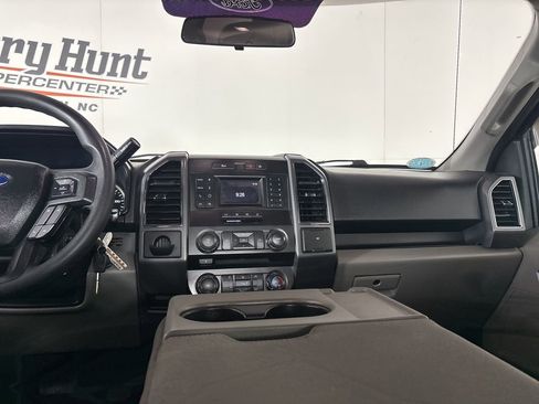 Used 2018 Ford F150 XLT image 18
