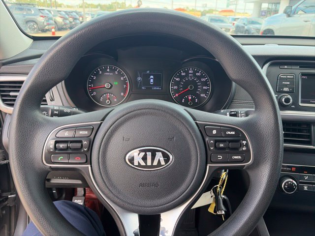 Used 2017 Kia Optima LX w/ Option Group 014 FWD image 11