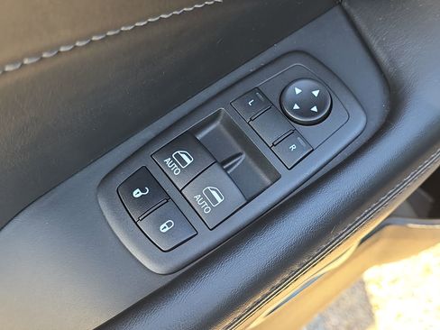 Used 2022 Dodge Challenger R/T Scat Pack w/ Dynamics Package image 14