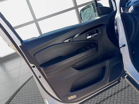 Used 2021 Honda Pilot Black Edition image 24