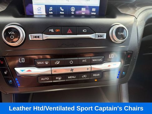 Used 2020 Ford Explorer Platinum w/ Premium Technology Package AWD/4WD image 20