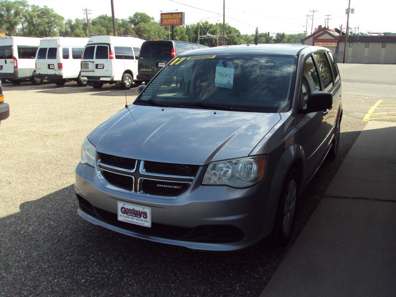 Used 2017 Dodge Grand Caravan SE w/ Power Window Group FWD image 4