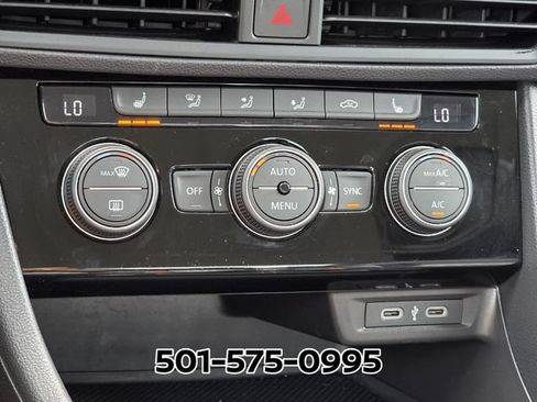 Used 2024 Volkswagen Jetta SE w/ Black Wheel Package FWD image 23