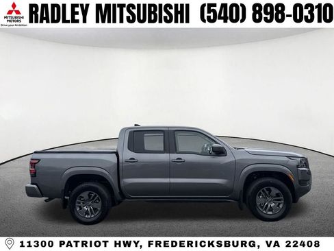 Used 2025 Nissan Frontier SV AWD/4WD image 20