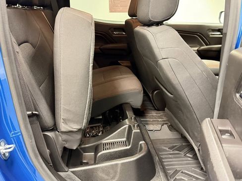 Used 2023 Chevrolet Colorado LT w/ LT Convenience Package image 18