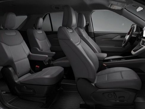 New 2026 Ford Explorer Active w/ Active Comfort Package RWD image 29