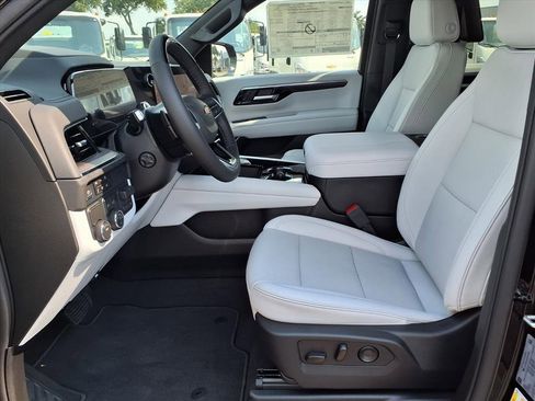 Used 2026 Chevrolet Tahoe Premier image 8