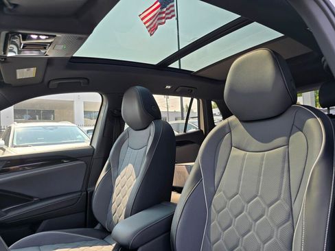 New 2026 Volkswagen Tiguan SEL R-Line AWD/4WD image 21