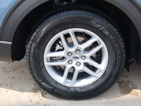New 2026 Ford Explorer Active RWD image 19