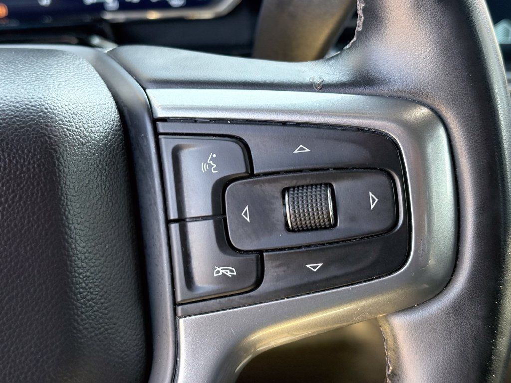 Used 2025 Chevrolet Silverado 1500 LT RWD image 14