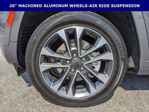 Certified 2025 Jeep Grand Cherokee L Overland AWD/4WD image 11