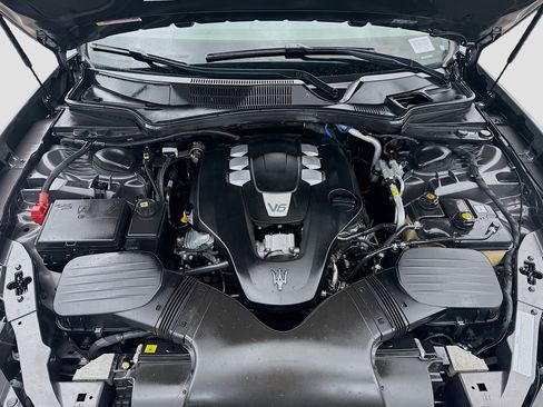 Used 2017 Maserati Ghibli image 37