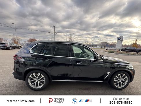 New 2026 BMW X5 xDrive50e image 7