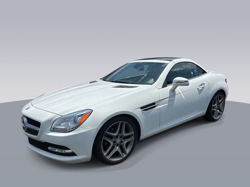 Used 2014 Mercedes-Benz SLK 250 image 7