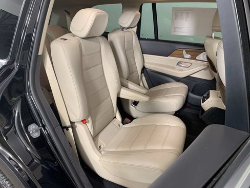 Used 2020 Mercedes-Benz GLS 450 4MATIC image 41