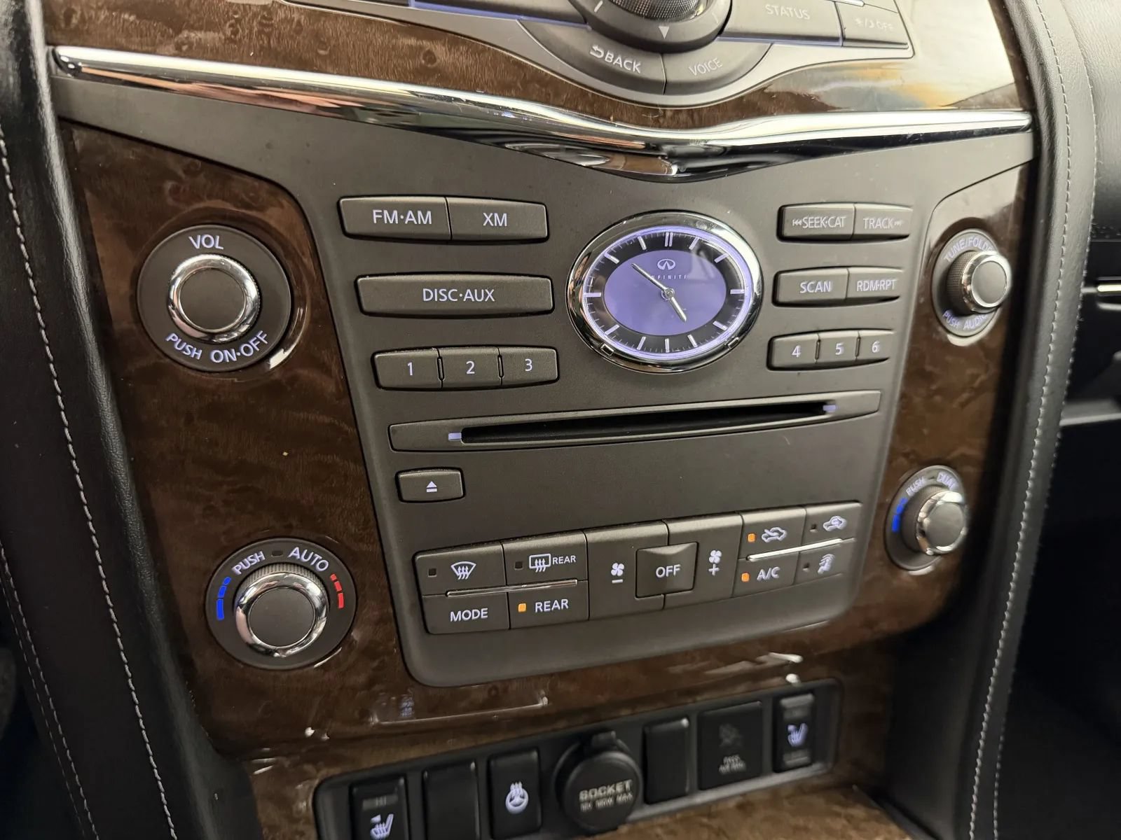 Used 2016 INFINITI QX80 2WD image 22