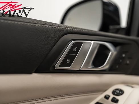 Used 2023 BMW X5 M50i w/ Executive Package image 22