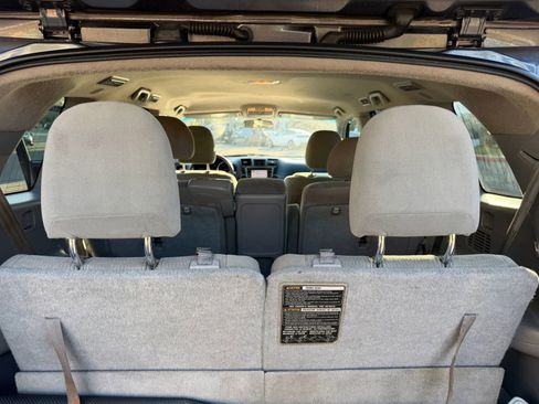 Used 2013 Toyota Highlander Plus image 26