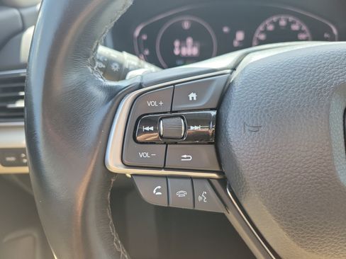 Used 2022 Honda Accord Touring image 30