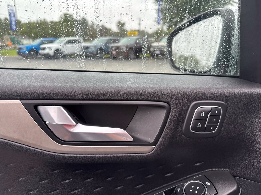 Used 2020 Ford Escape SEL FWD image 27