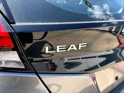 Certified 2021 Nissan Leaf SL Plus FWD image 29