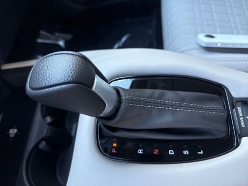 New 2026 Honda HR-V LX image 18