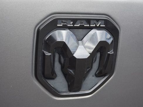Used 2021 RAM 1500 Laramie w/ Sport Appearance Package AWD/4WD image 13