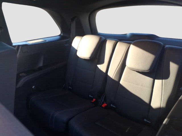 Used 2025 Mercedes-Benz GLS 450 4MATIC image 11
