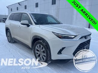 Used 2024 Toyota Grand Highlander XLE video 1