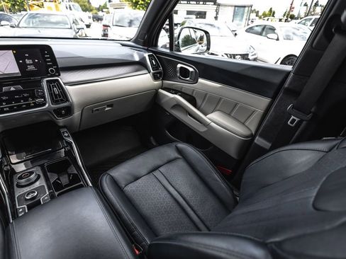 Used 2023 Kia Sorento SX Prestige AWD/4WD image 23