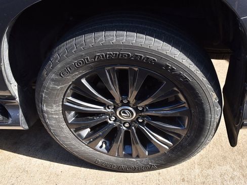 Used 2020 Lexus GX 460 Luxury w/ Luxury Sport Package image 10