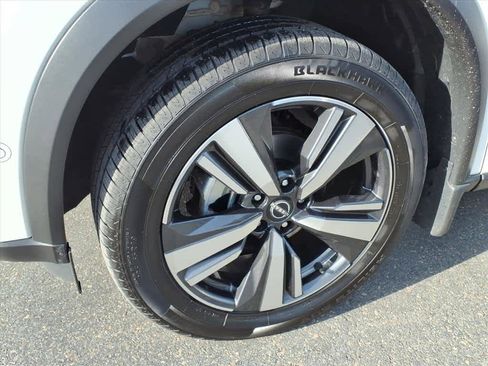 Certified 2023 Nissan Rogue SL w/ SL Premium Package image 8