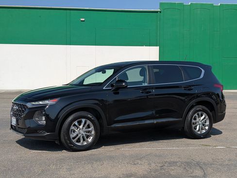 Used 2019 Hyundai Santa Fe SE FWD image 3