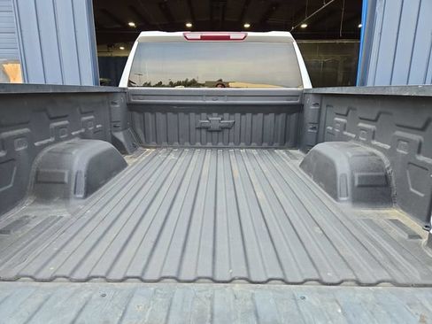 Used 2022 Chevrolet Silverado 1500 Custom AWD/4WD image 30