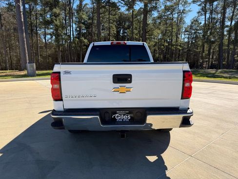 Used 2018 Chevrolet Silverado 1500 LT image 4