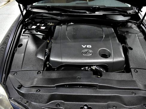 Used 2011 Lexus IS 250C image 22