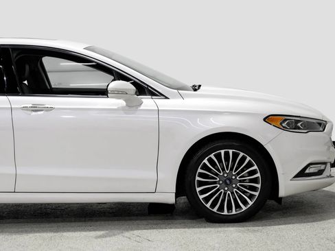 Used 2017 Ford Fusion Titanium FWD image 11