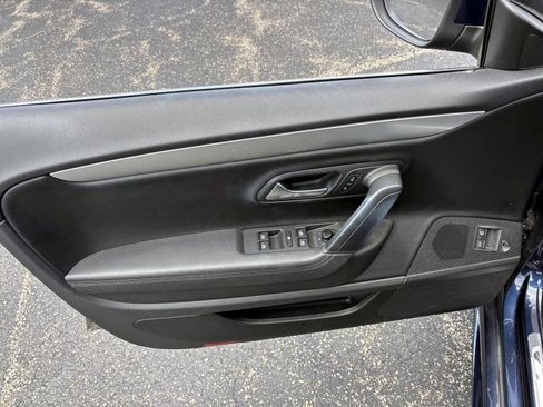 Used 2012 Volkswagen CC Sport FWD image 11
