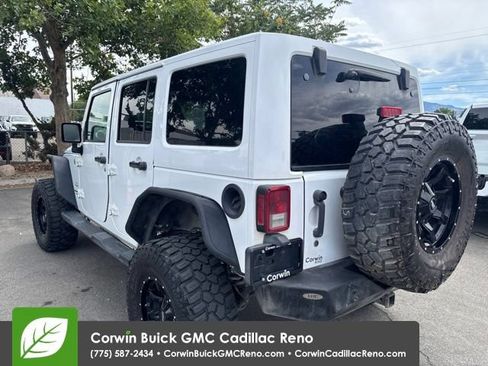 Used 2016 Jeep Wrangler Unlimited Sahara w/ Connectivity Group AWD/4WD image 4