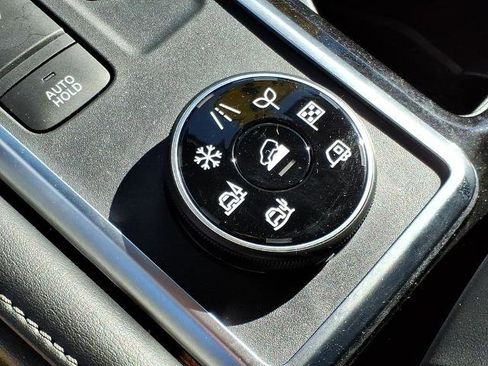 Certified 2023 Nissan Pathfinder SL AWD/4WD image 15